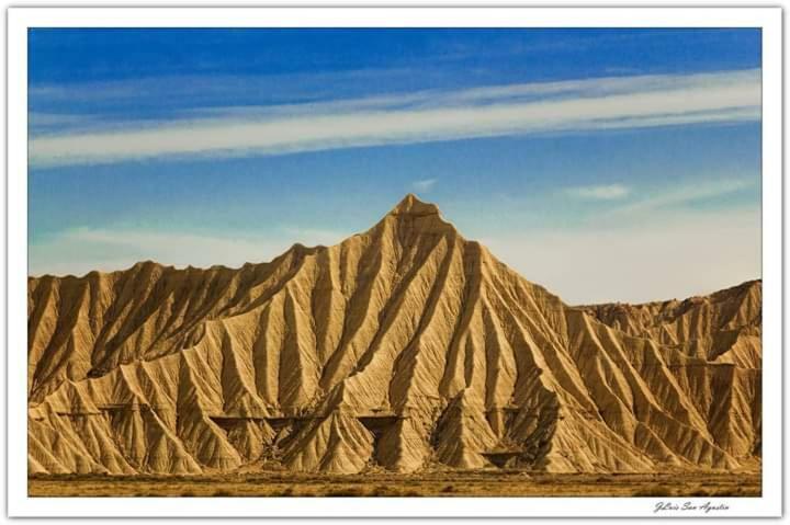 Casa Junto Al Parque Natural De Bardenas *
